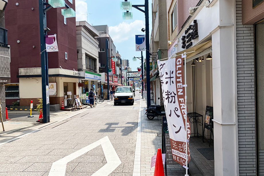 米粉を使ったパン屋さんもあります。